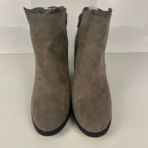 Shoedazzle Octavia Tan Faux Suede Stacked Heel Ankle Bootie Women's Size 6.5
